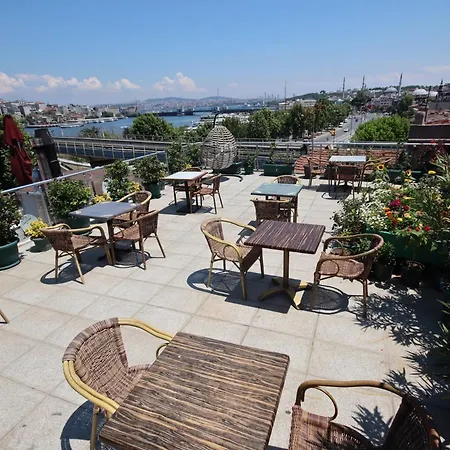 Garden Terrace Bed and breakfast