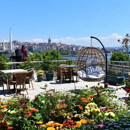 Garden Terrace Bed and breakfast 3*